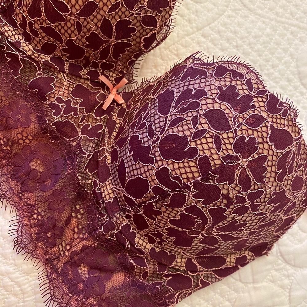 Victoria’s Secret bra and panty set - Picture 7 of 12